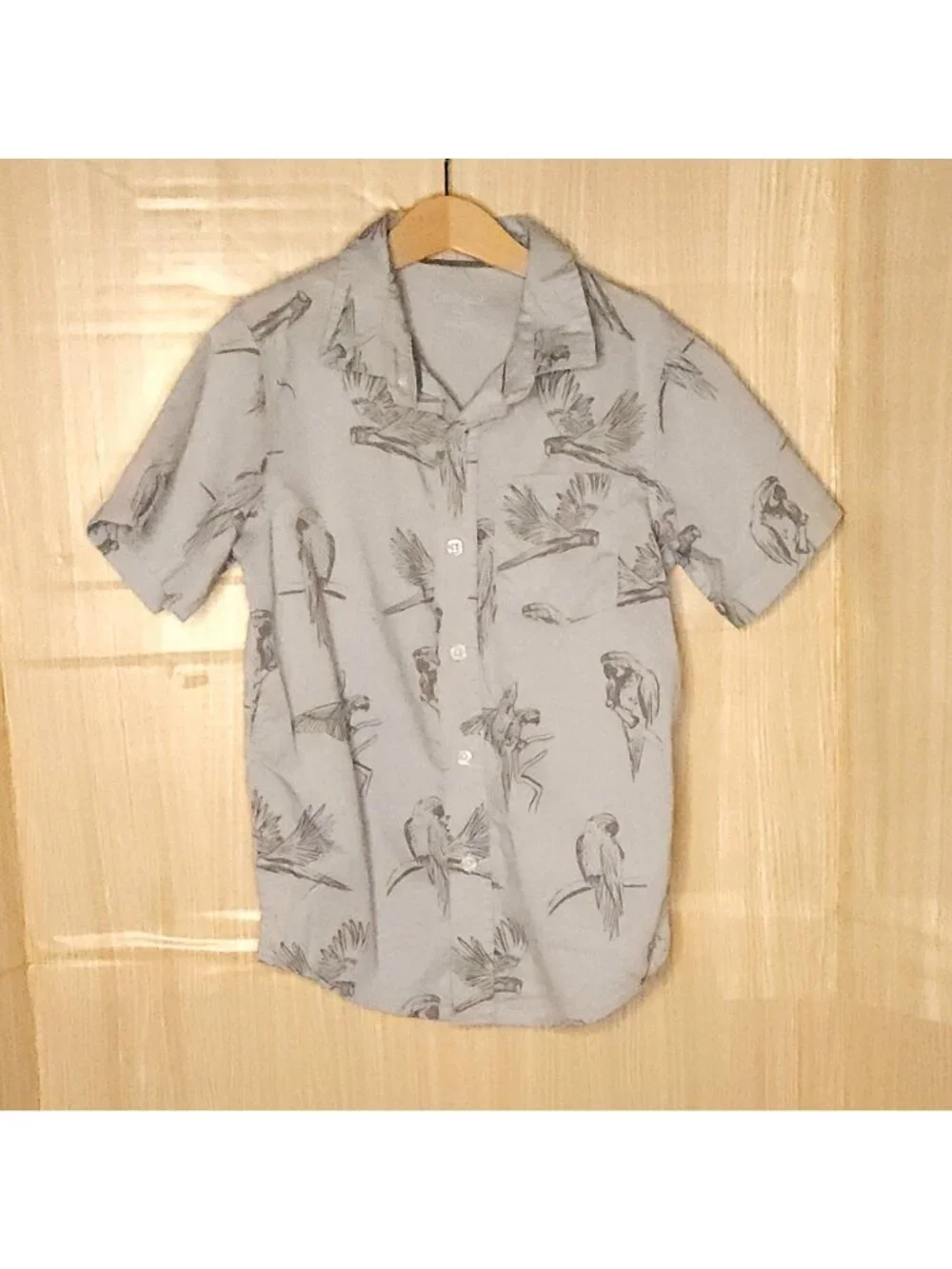 Cat & Jack Boys Grey Bird Print Short Sleeve Button Down Shirt 6-7